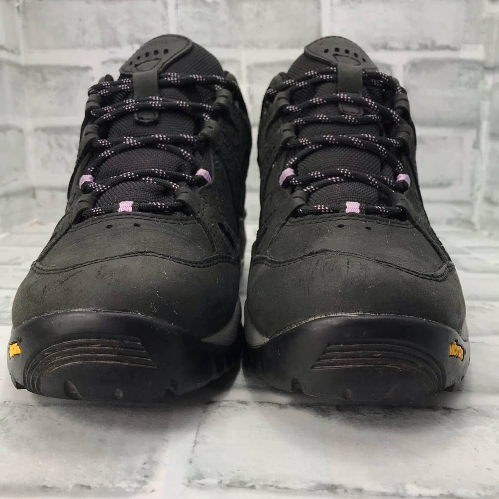Columbia Omni-Tech Vibram Leather Hiking Boot - Picture 2 of 11